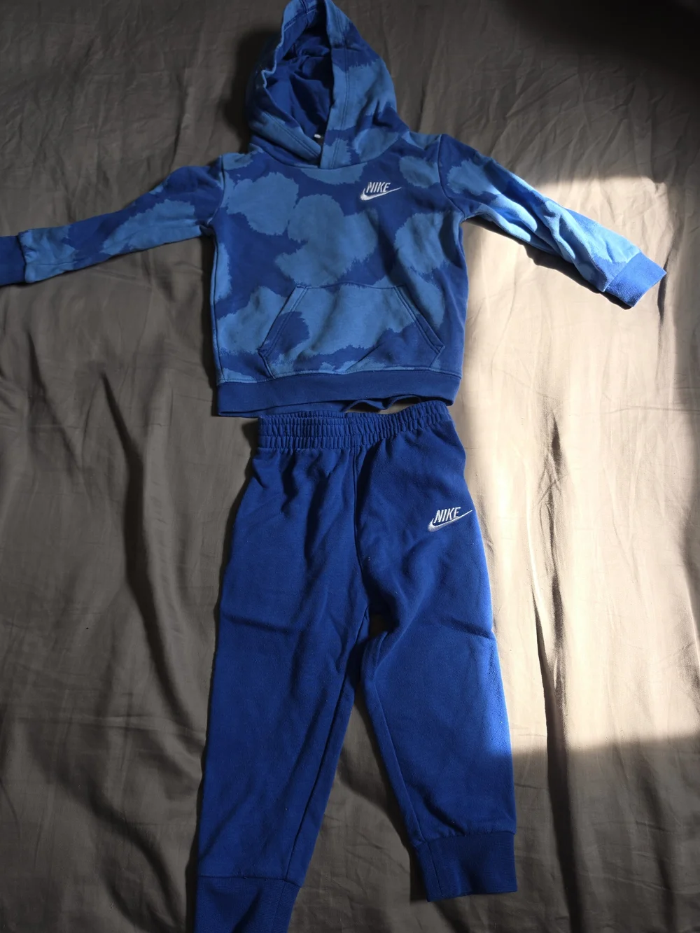 Nike Kids Blue Tie-Dye Hoodie & Jogger Bottoms Set